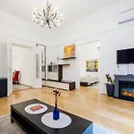 Apartamento Dohany Synagogue Elegant 2br 2bath & Balcony *