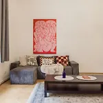 Dohany Synagogue Elegant 2br 2bath & Balcony *