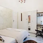 Dohany Synagogue Elegant 2br 2bath & Balcony