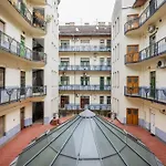 Dohany Synagogue Elegant 2br 2bath & Balcony Βουδαπέστη