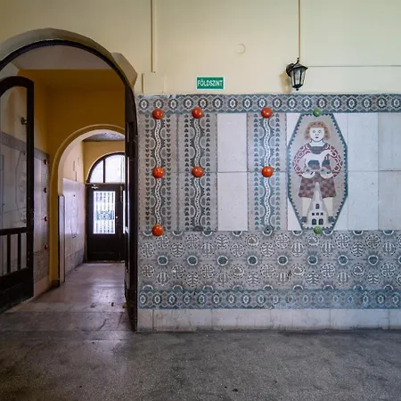 Dohany Synagogue Elegant 2br 2bath & Balcony Apartamento *