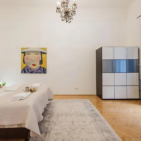 Apartament Dohany Synagogue Elegant 2br 2bath & Balcony Budapeszt