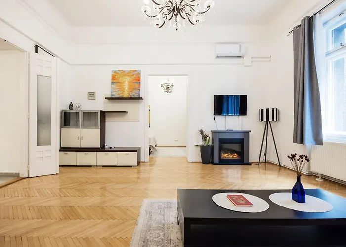 Dohany Synagogue Elegant 2br 2bath & Balcony Budapesta