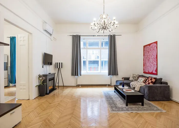 Dohany Synagogue Elegant 2br 2bath & Balcony Apartament Budapesta