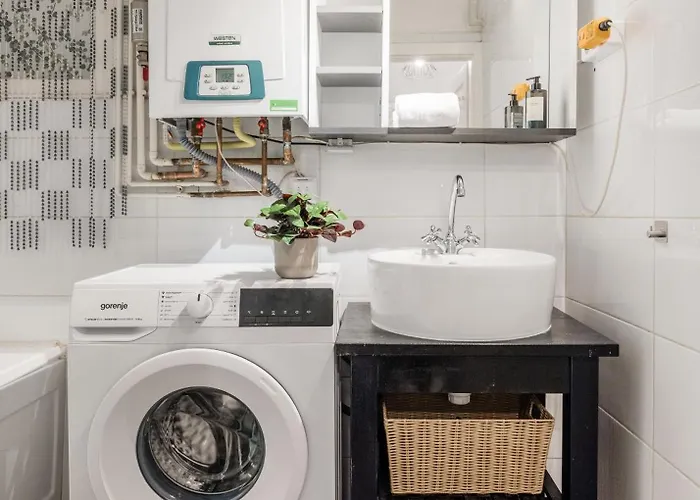 Dohany Synagogue Elegant 2br 2bath & Balcony * Budapesta