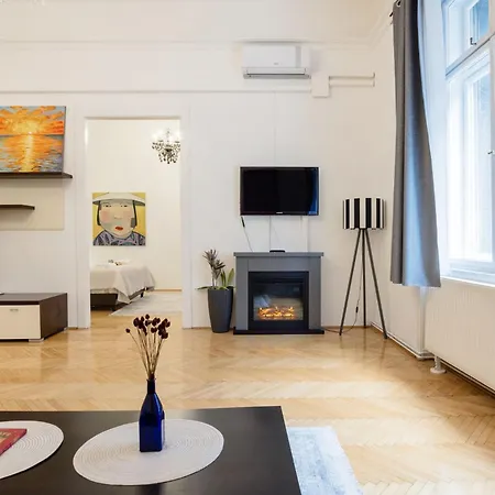 Dohany Synagogue Elegant 2br 2bath & Balcony Apartament Budapeszt