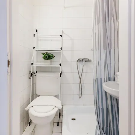 Dohany Synagogue Elegant 2br 2bath & Balcony