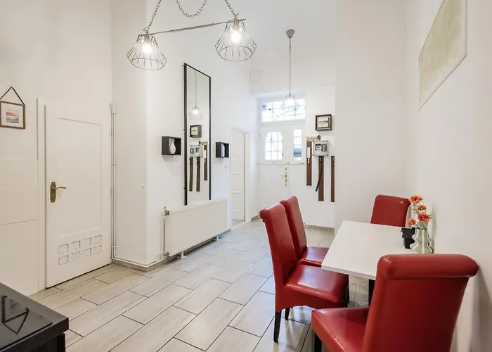Dohany Synagogue Elegant 2br 2bath & Balcony 아파트 부다페스트